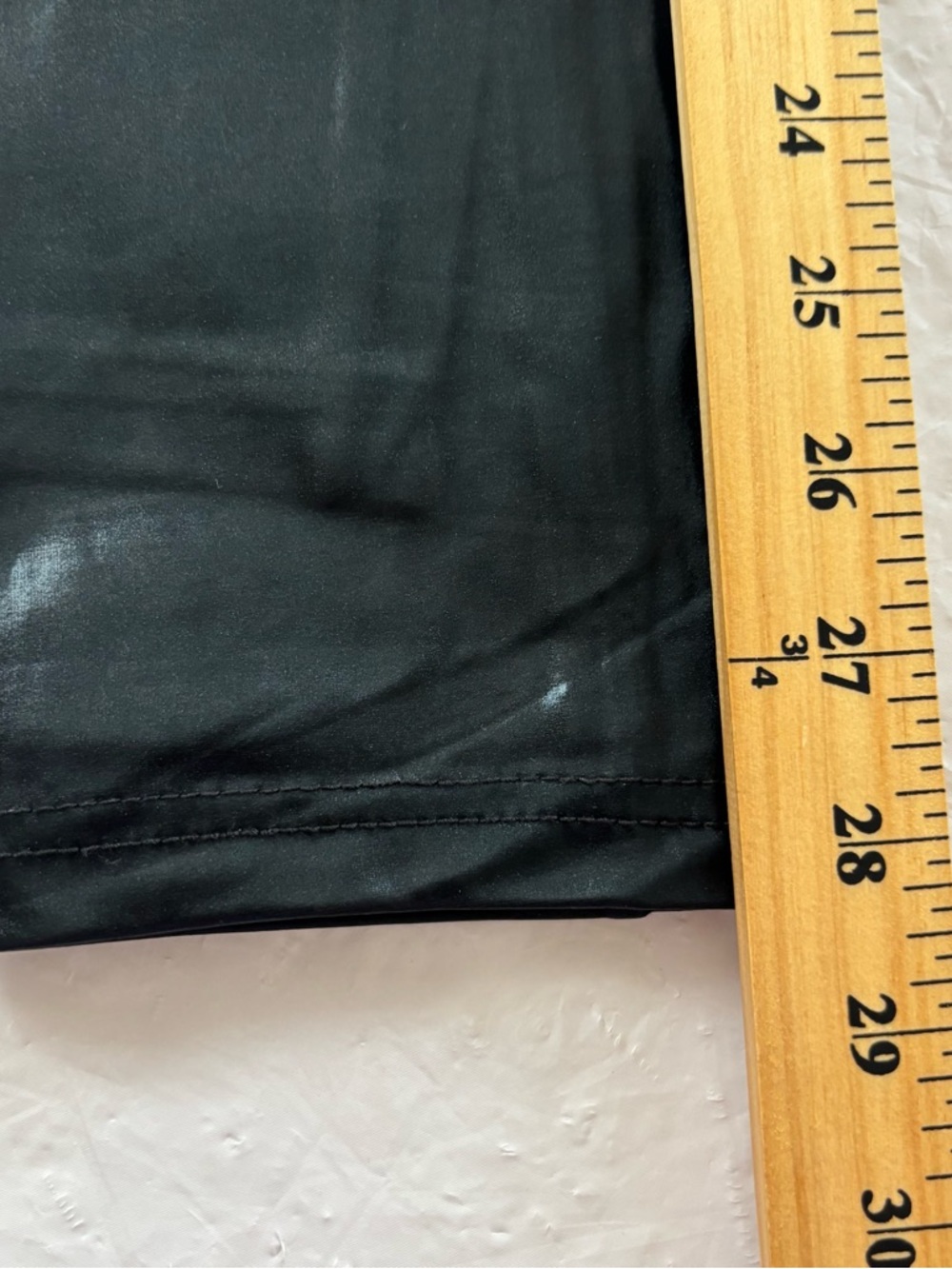 NWOT Hue Black shiny Coated Cigarette Vegan Leather High Waist Leggings SZ L - Picture 12 of 14